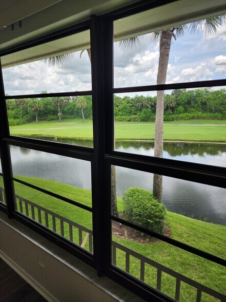 Building Photo - 28 Plantation Dr