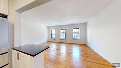 Building Photo - 947 First Avenue