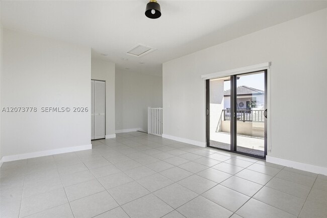 Building Photo - 4426 NW 83rd Pkwy