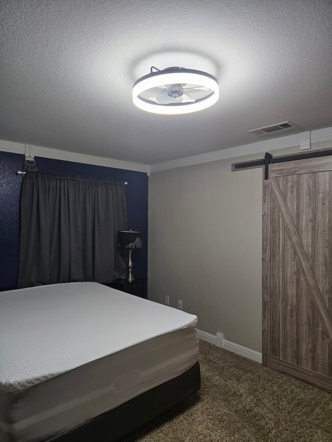 Building Photo - 44207 61st St W