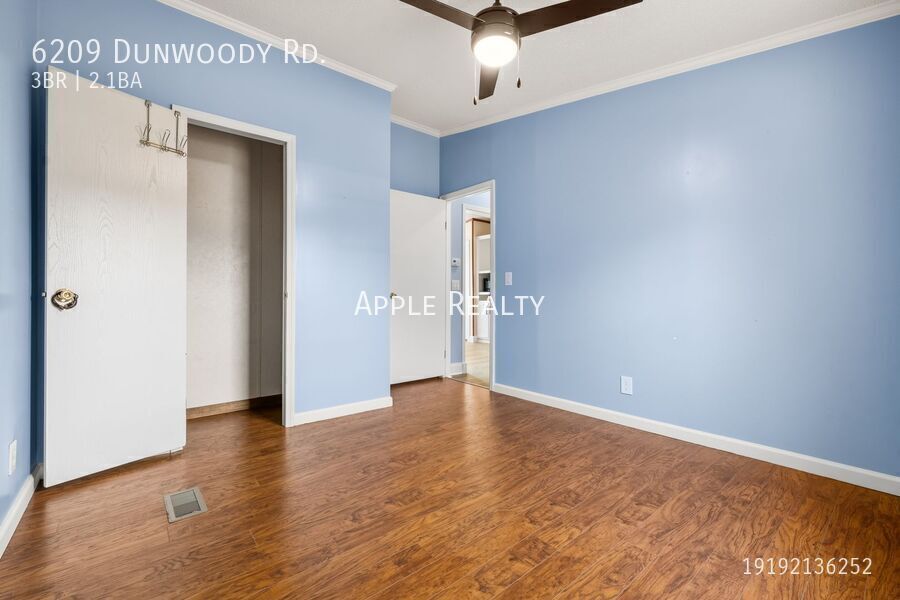 Building Photo - 6209 Dunwoody Rd