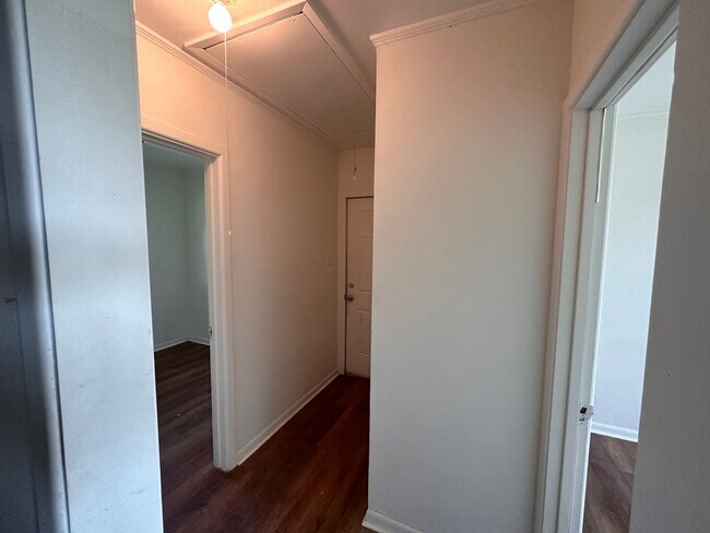 Building Photo - 850 County Road 218,