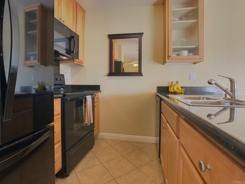 Building Photo - 4860 Rolando Ct