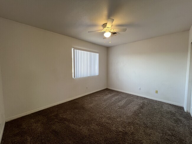 Building Photo - 2697 Hillgrass Rd