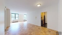 Building Photo - 247 W 87th St