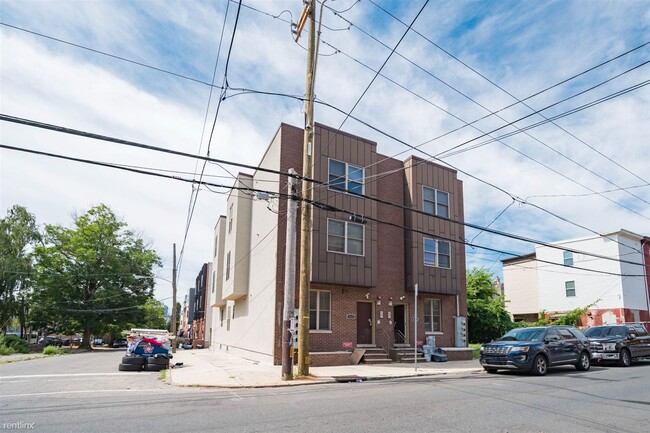 Building Photo - 3 br, 3 bath Triplex - 1620 JEFFERSON ST U...