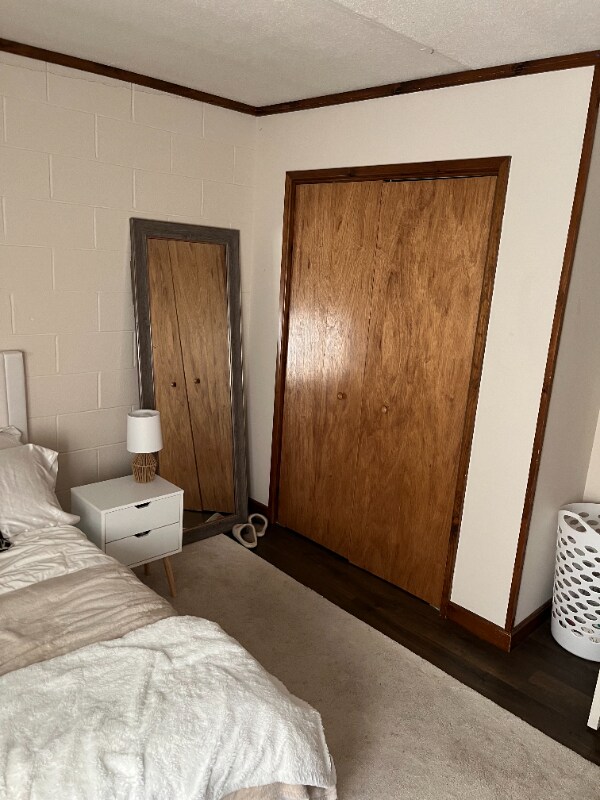 Building Photo - 80 Riverside Dr