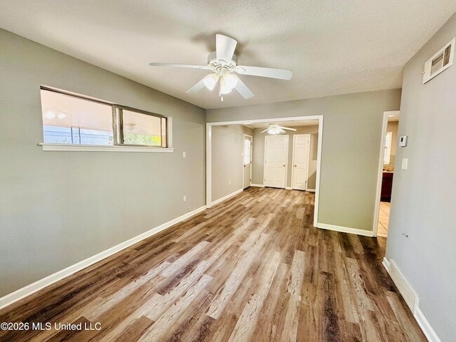 Building Photo - 8082 Whitebrook Dr
