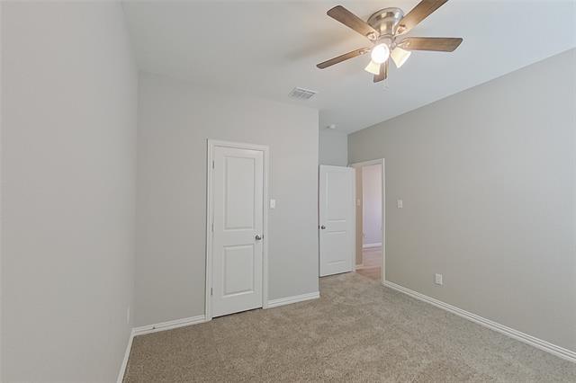 Building Photo - 260 Jenkinson Dr