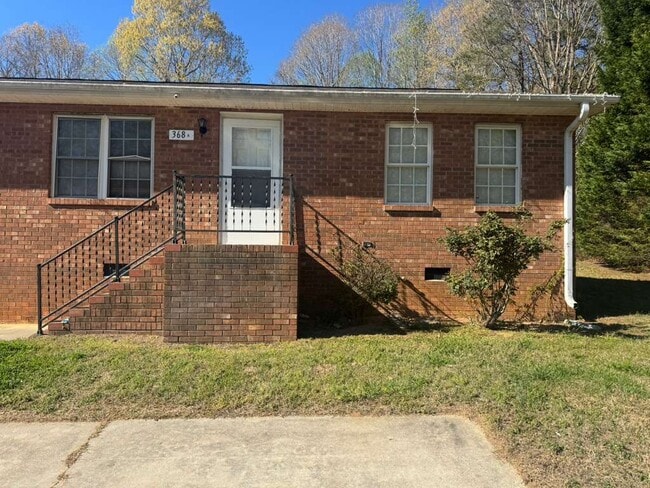 Building Photo - 368 Reedy Fork Dr