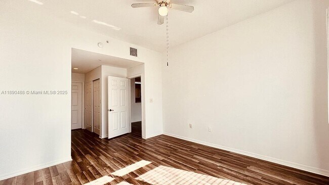 Building Photo - 1200 Town Center Dr