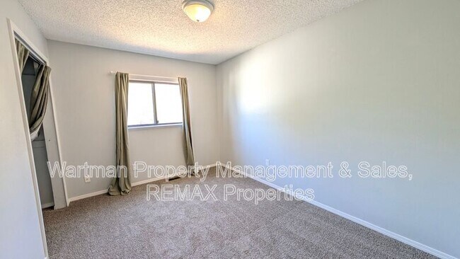 Building Photo - 6371 Galway Dr
