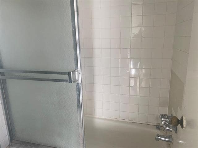 Building Photo - 501 Towne House Ln