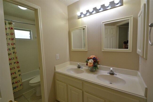 Building Photo - 1514 Coyote Hills Ln