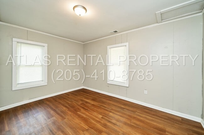 Building Photo - Don't miss this beautifully renovated 2-be...