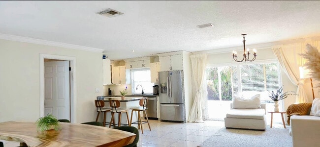 Building Photo - 10253 SW 50th St