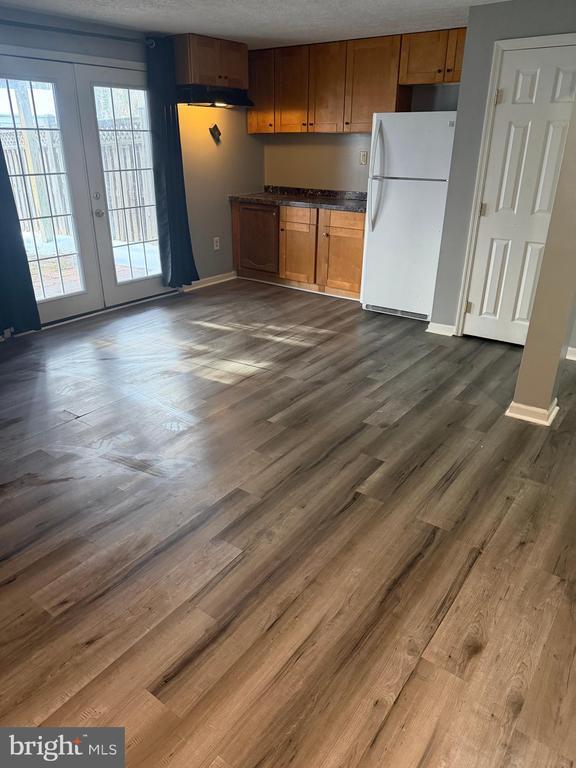 Building Photo - 8910 Pembrook Woods