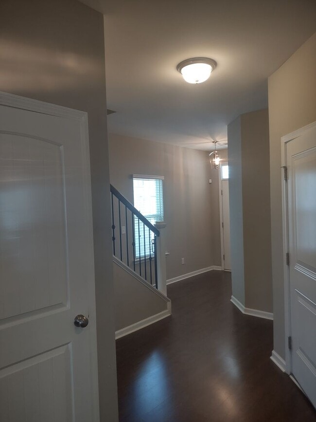 Building Photo - Spectacular Three Bedroom Home in Liberty Ridge!