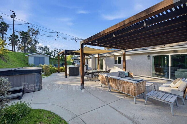 Building Photo - 1953 Granite Hills Dr