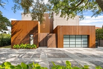 Building Photo - 1742 Temple Dr