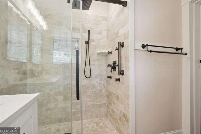 Building Photo - 203 Winter Ave