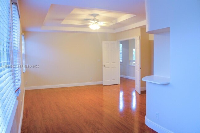 Building Photo - 11151 Minneapolis Dr