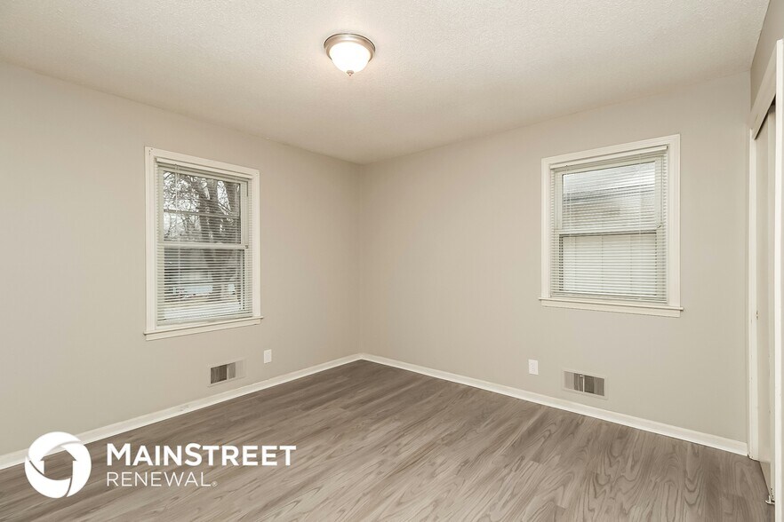 Building Photo - 8617 E 114th Terrace