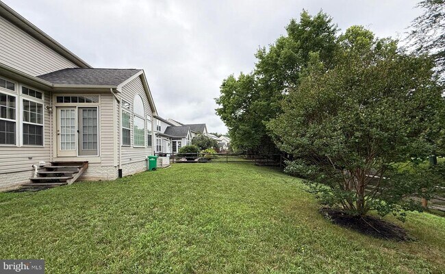 Building Photo - 4415 Medallion Dr