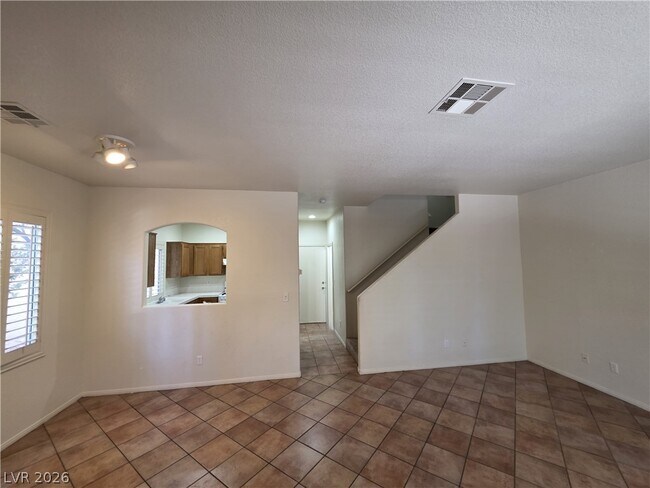 Building Photo - 10021 Via Toro Ave