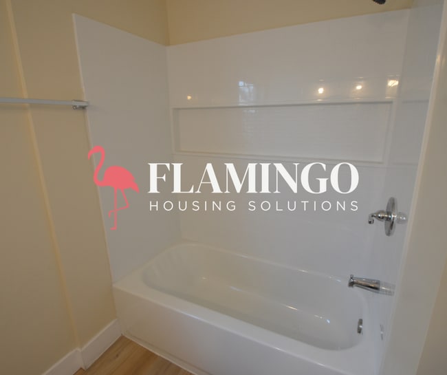 Building Photo - 1143 Vernon Dr