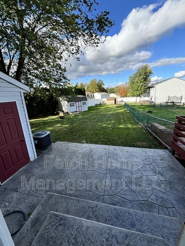 Building Photo - 143 Northwood Ct