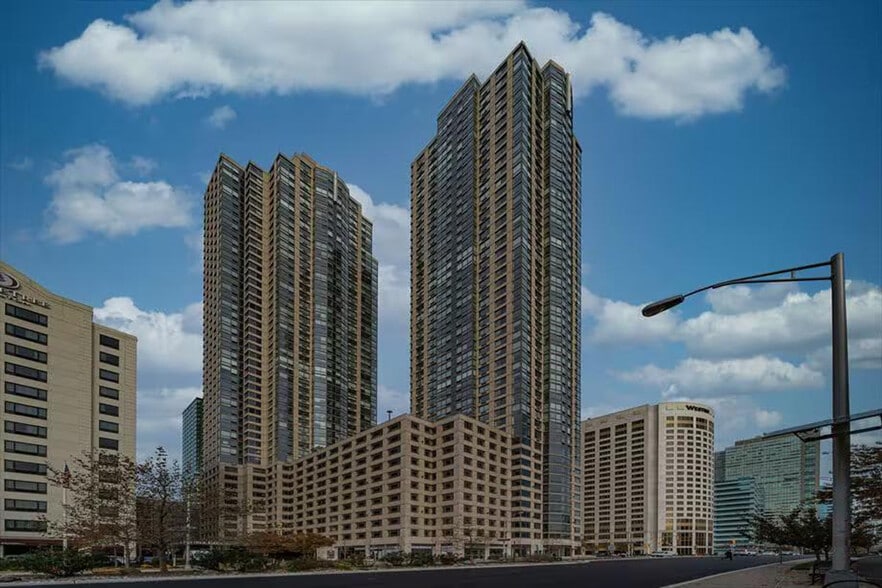 Building Photo - 479 Washington Blvd