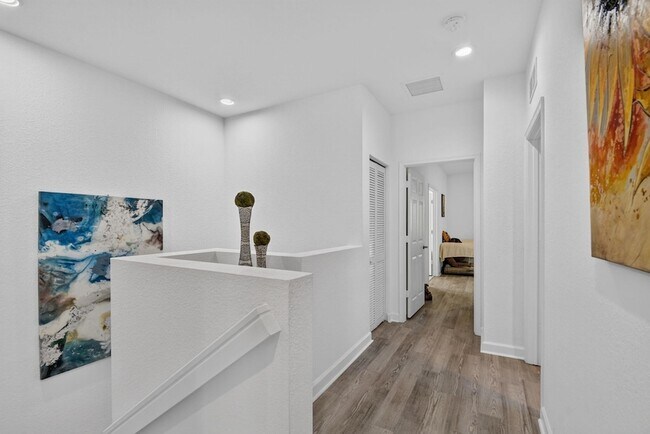 Building Photo - 10139 Wellington Parc Dr