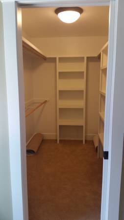 Building Photo - 25 Baldy Ct