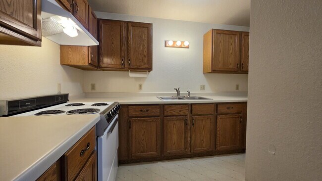 Building Photo - "Charming Upper Studio in Kimberly: "