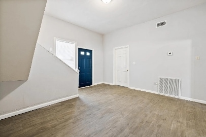 Building Photo - 3100 S Mulberry St