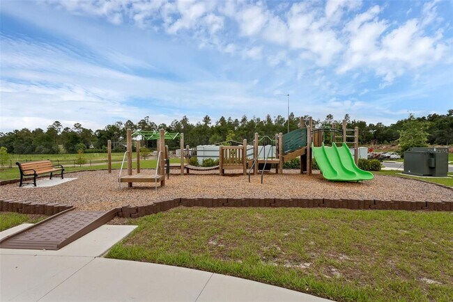 Building Photo - 3239 Gardenia Reserve St