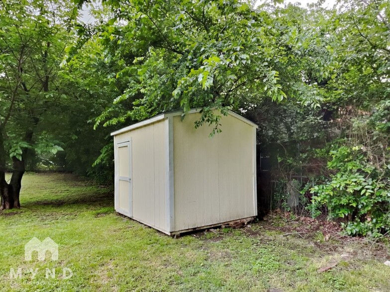 Building Photo - 7000 Shiloh Ct