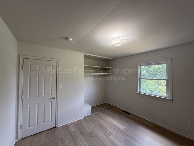 Building Photo - 809 Denton Cir