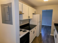 Building Photo - 5856 Highview Dr