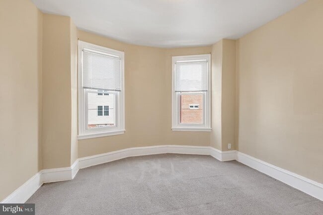 Building Photo - 4623 Sansom St
