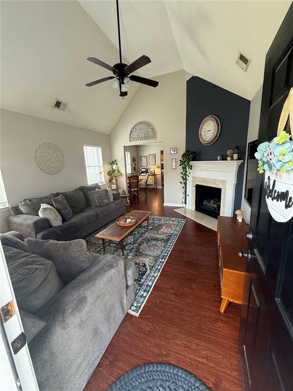 Building Photo - 20 Pointe Way