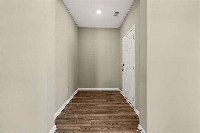 Building Photo - 4335 Magpie Dr