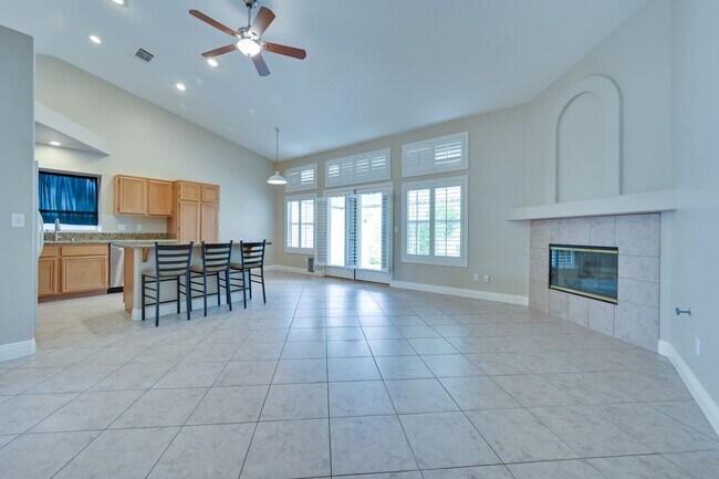 Building Photo - 561 Pacer Terrace