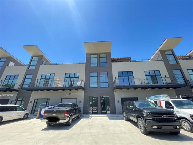 Building Photo - 4759 Algiers St