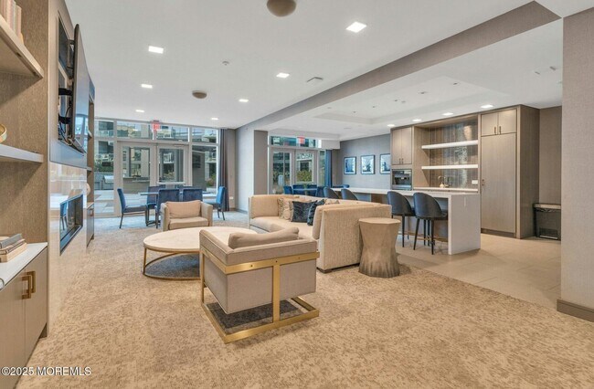 Building Photo - 15 Morris Ave