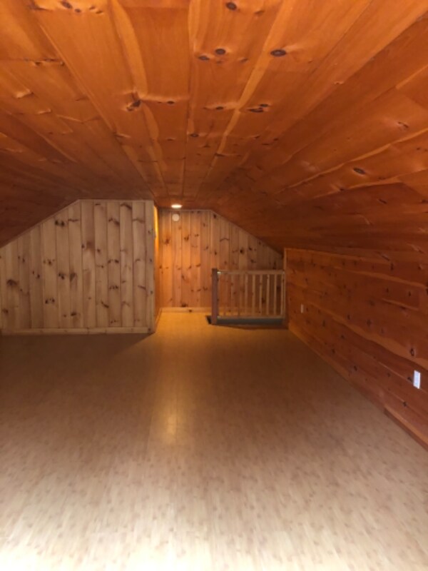 Building Photo - 18 Arch St