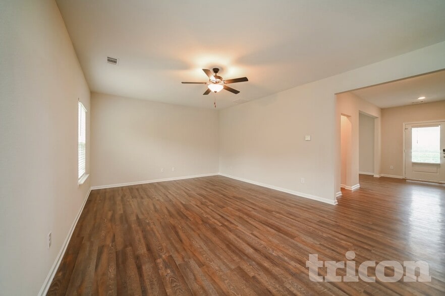 Building Photo - 966 Minden Terrace