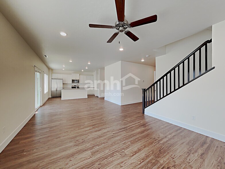 Building Photo - 9433 W Hiden Stream St