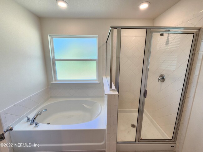 Building Photo - 3035 Lucille Ln